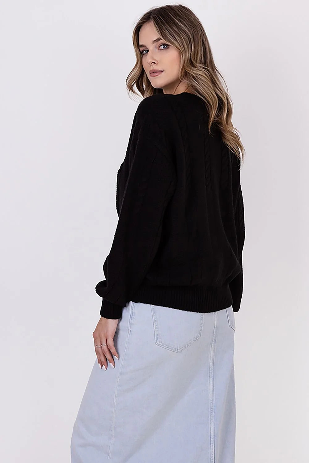 Elegant Vertical Knit Sweater MKM 187224