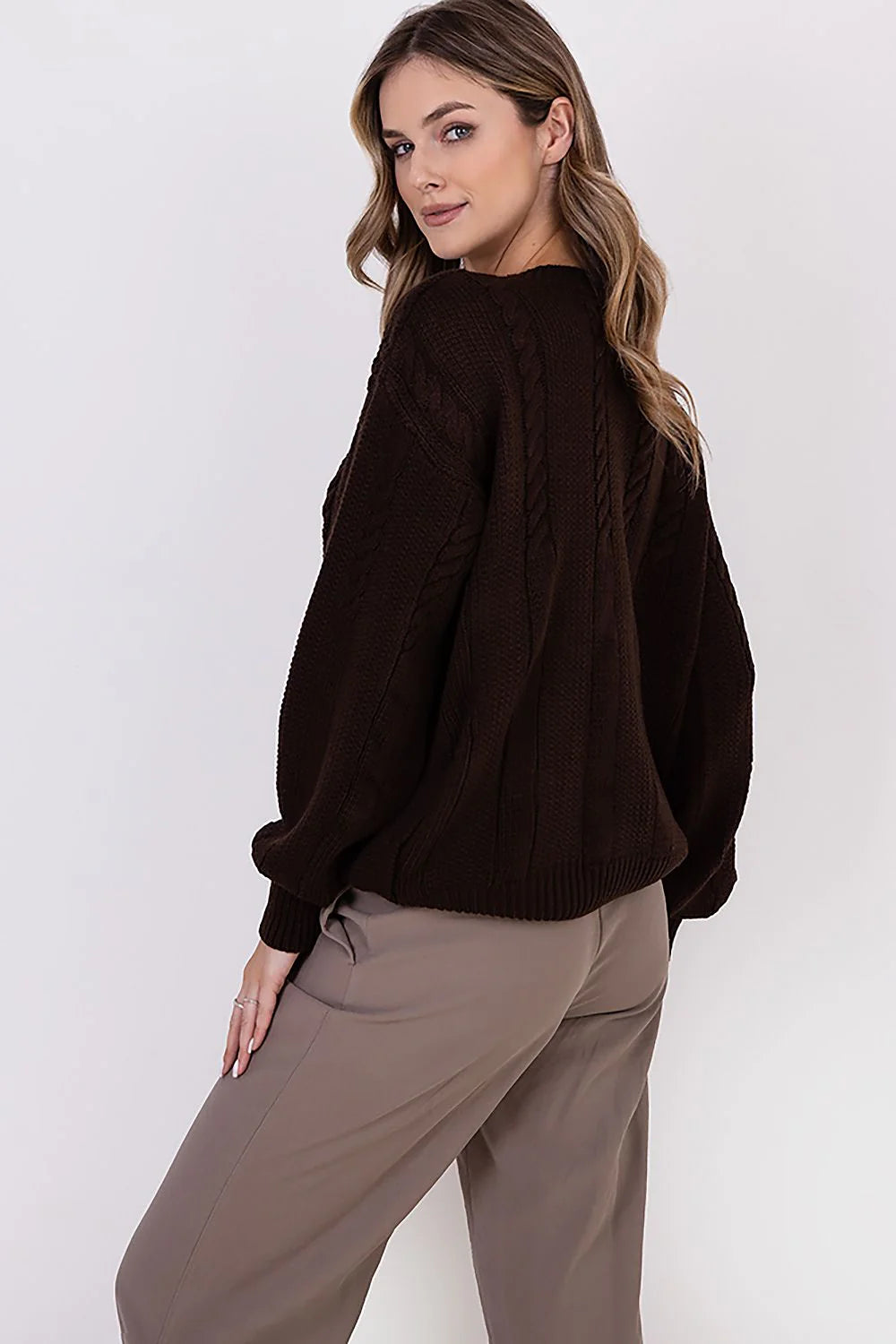 Elegant Vertical Knit Sweater MKM 187224