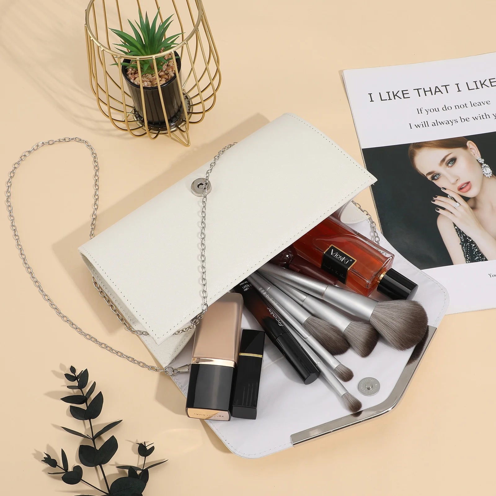 White Evening Bag Handbag Wedding Party Message Bag Clutch Bag Purse Simple Chain Bag for Women Ladies