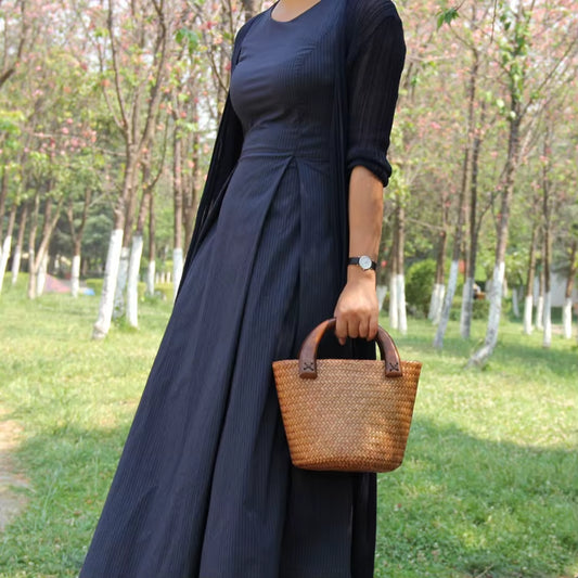 Handmade Wood Handle Straw Bag Vintage Woven Handbags Seaside Vacation Bag Rattan Bucket Bag